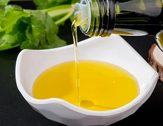 如何分辨精煉油和毛油？華泰精煉設備廠家